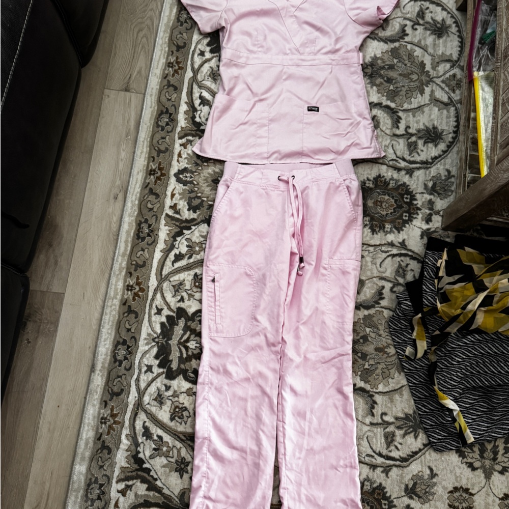 Greys Anatomy by Barco Light Pink Scrub Set